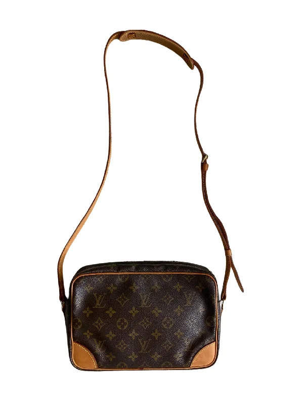 Louis Vuitton bags with a detachable mobile phone holder for convenienceLouis Vuitton Trocadero 27 i Monogram