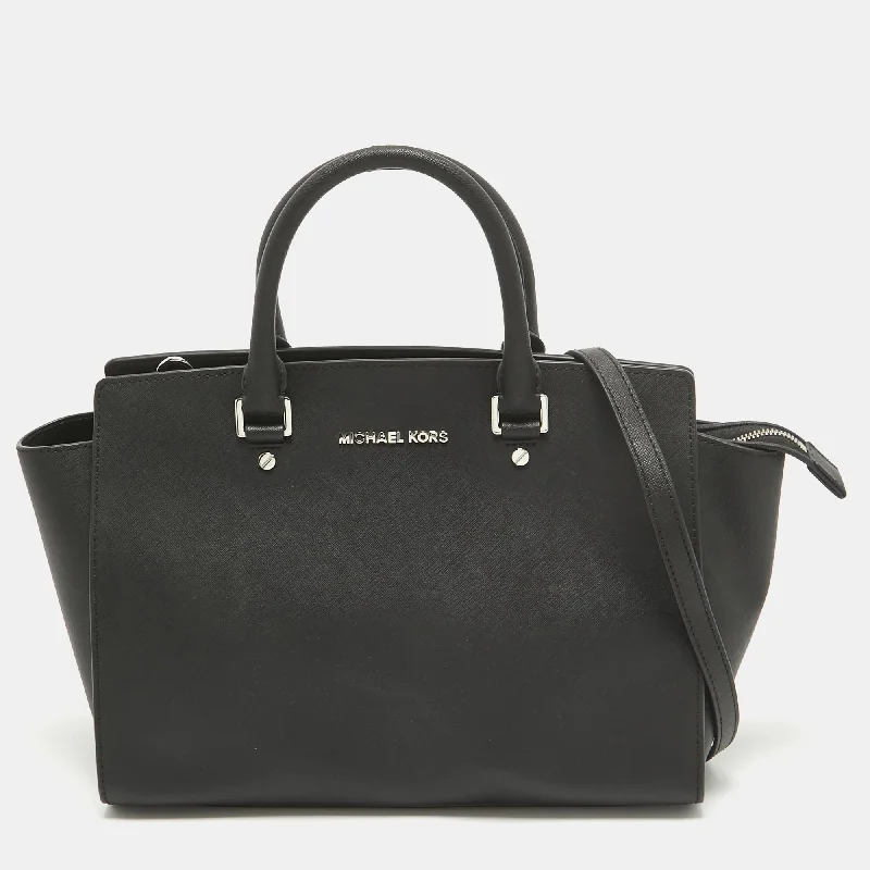 Michael Michael Kors Bags for group trips to stand out from the crowdBlack Leather Large Selma Satchel